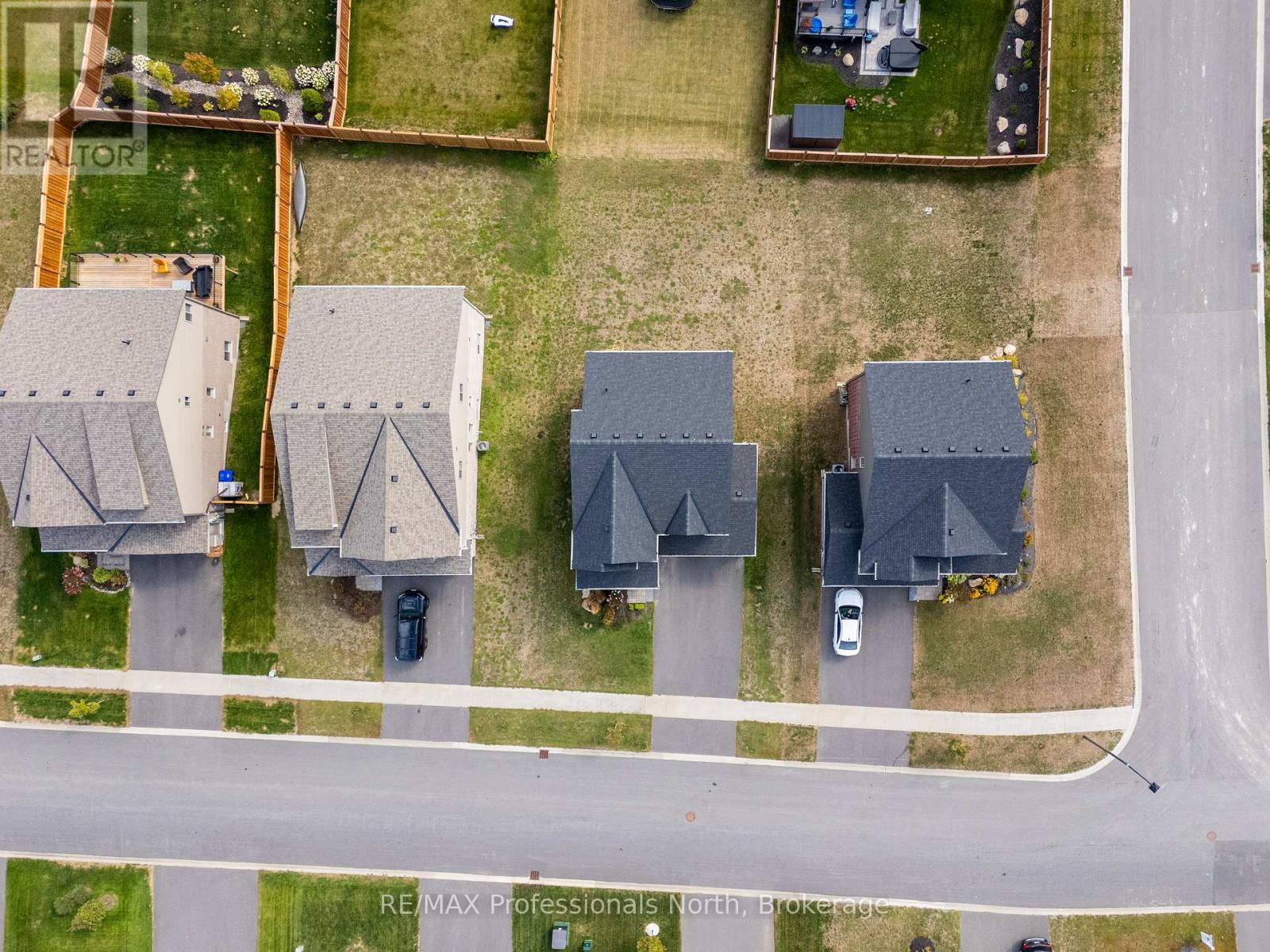 35 Woodstream Drive, Huntsville, Ontario  P0A 1B7 - Photo 36 - X12498388