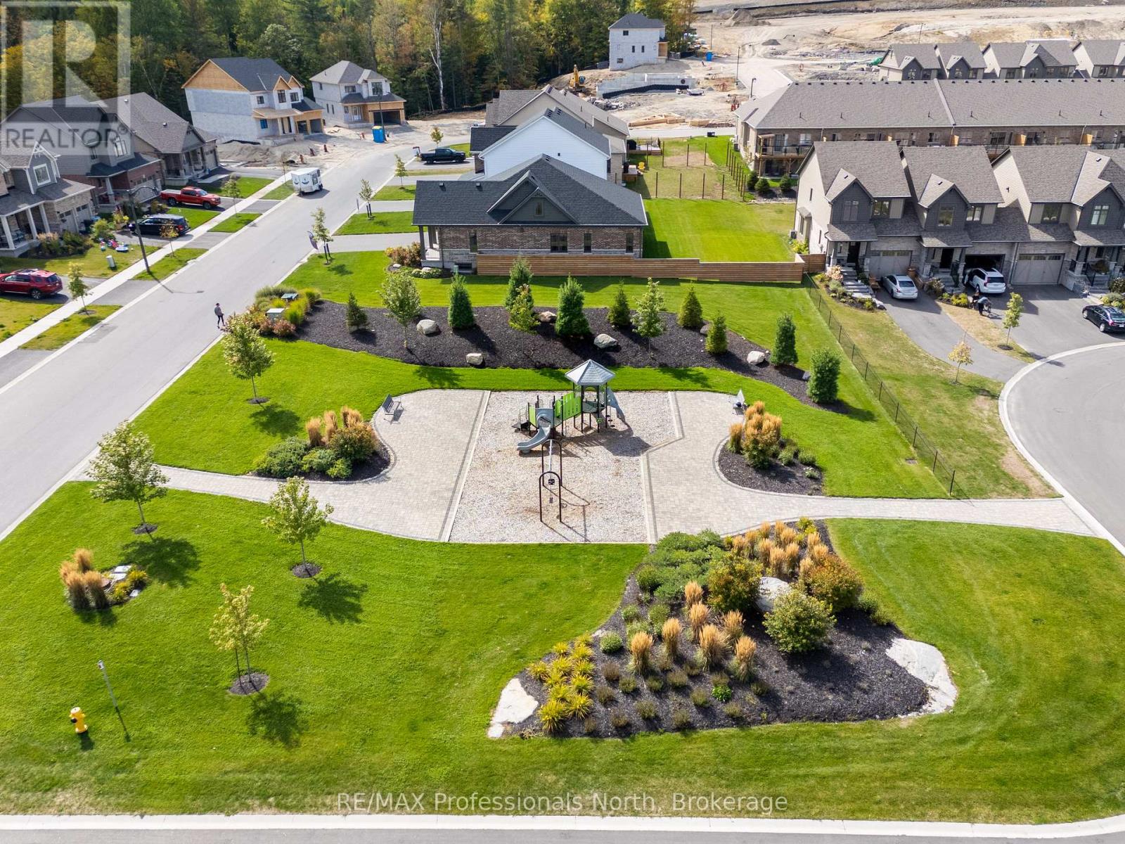 35 Woodstream Drive, Huntsville, Ontario  P0A 1B7 - Photo 39 - X12498388