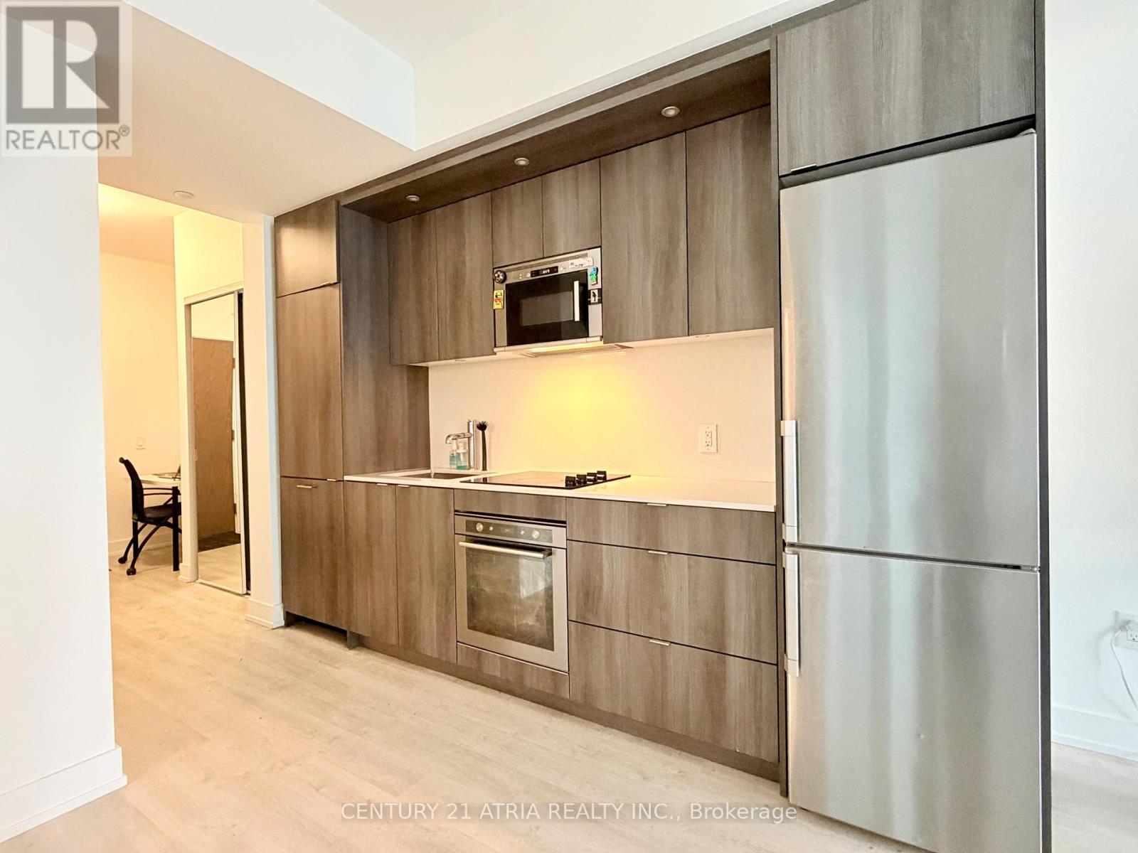 30 Inn On The Park Drive, Toronto, Ontario  M3C 0P7 - Photo 12 - C12498368