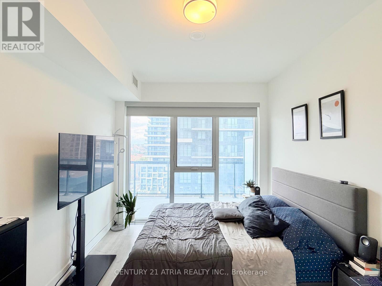 30 Inn On The Park Drive, Toronto, Ontario  M3C 0P7 - Photo 13 - C12498368