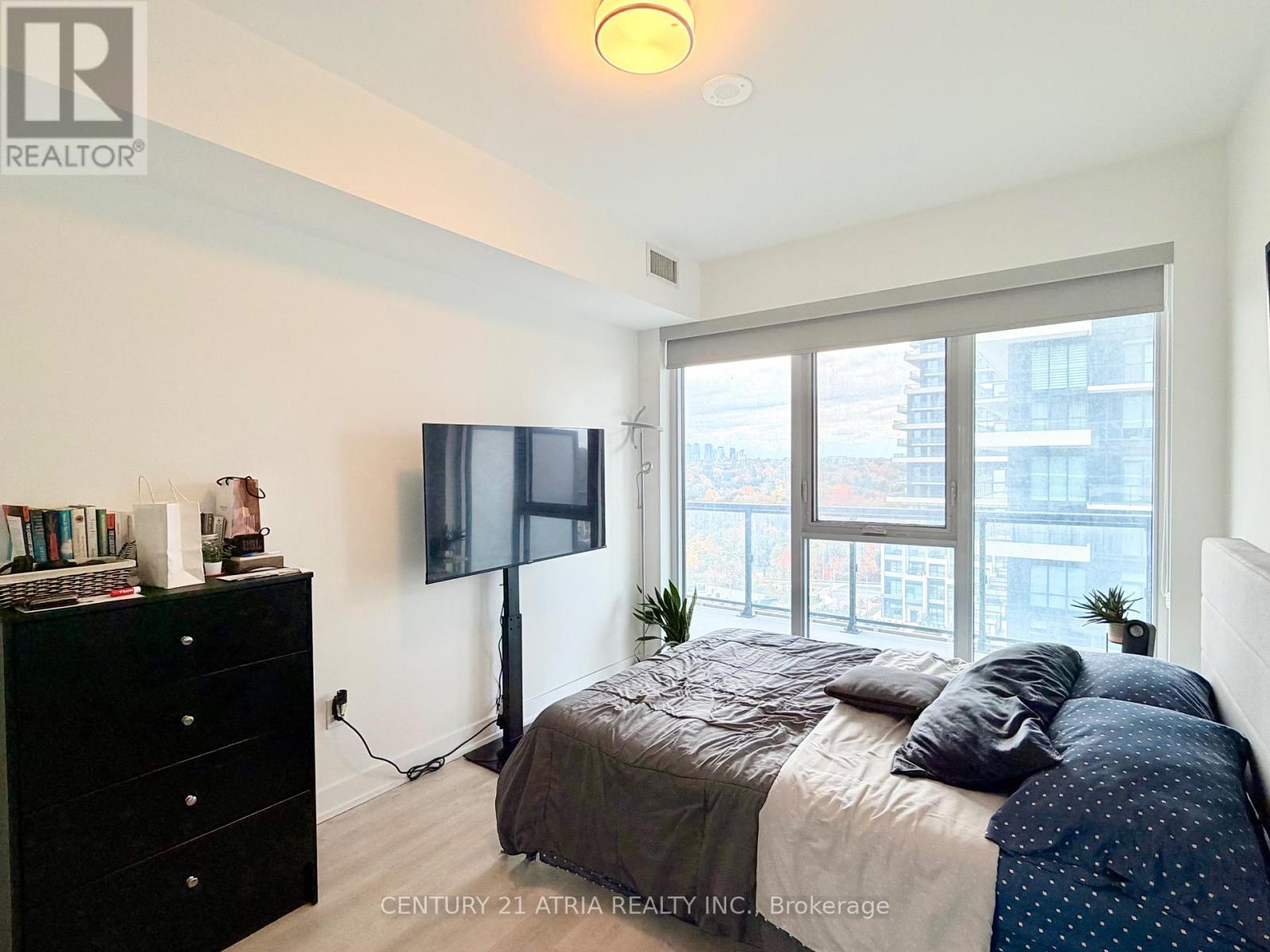 30 Inn On The Park Drive, Toronto, Ontario  M3C 0P7 - Photo 14 - C12498368