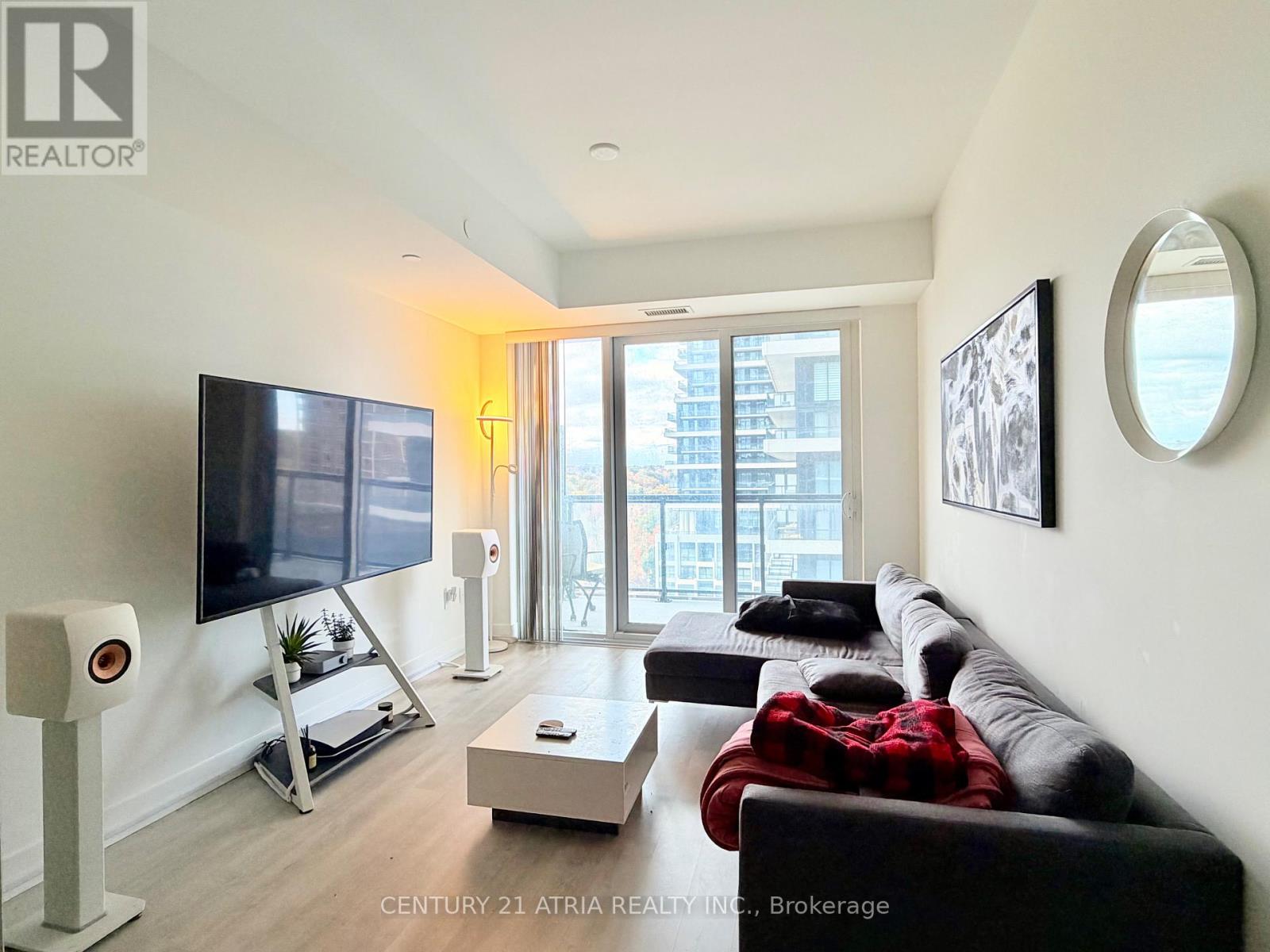 30 Inn On The Park Drive, Toronto, Ontario  M3C 0P7 - Photo 9 - C12498368