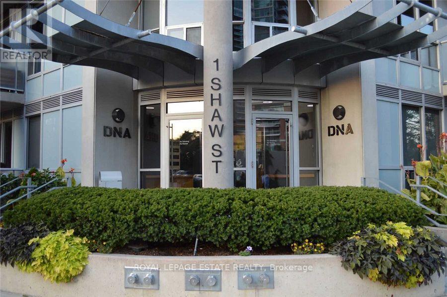 1028 - 1 Shaw Street, Toronto, Ontario  M6K 0A1 - Photo 15 - C12498390