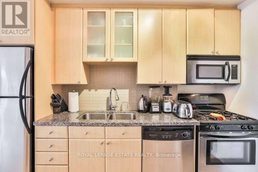 1028 - 1 Shaw Street, Toronto, Ontario  M6K 0A1 - Photo 5 - C12498390