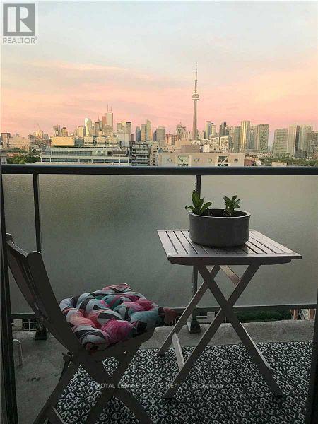 1028 - 1 Shaw Street, Toronto, Ontario  M6K 0A1 - Photo 7 - C12498390