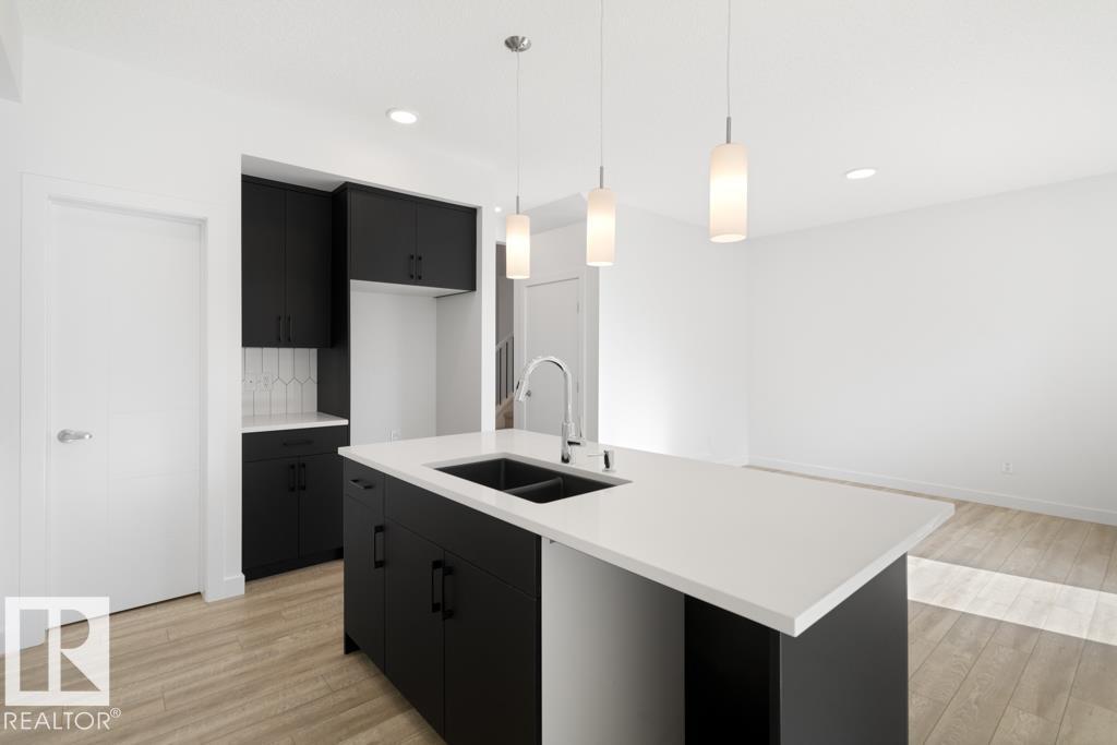 358 Bluff Cove, Leduc, Alberta  T9E 1S2 - Photo 8 - E4464335