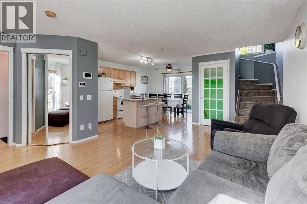 244 Prestwick Avenue Se, Calgary, Alberta T2Z 3X3 - Photo 5 - A2260003