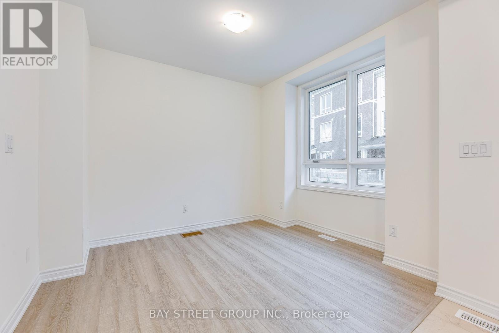 11 Massachusetts Lane, Markham, Ontario  L6E 0V6 - Photo 6 - N12498378