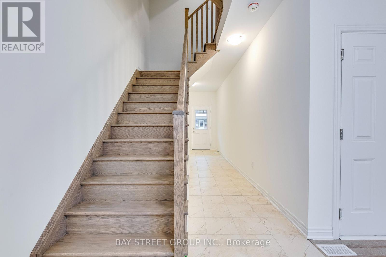 11 Massachusetts Lane, Markham, Ontario  L6E 0V6 - Photo 9 - N12498378