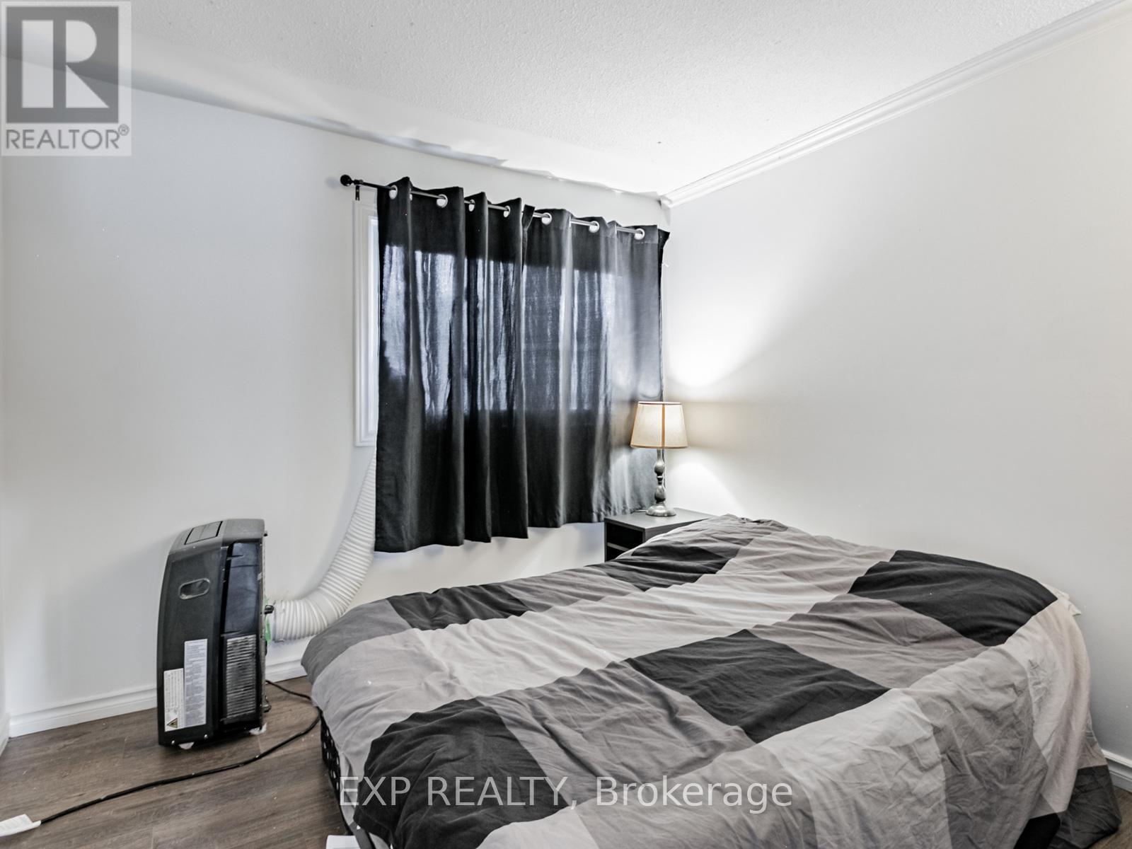 64 - 2050 Upper Middle Road, Burlington, Ontario  L7P 3R9 - Photo 17 - W12498382