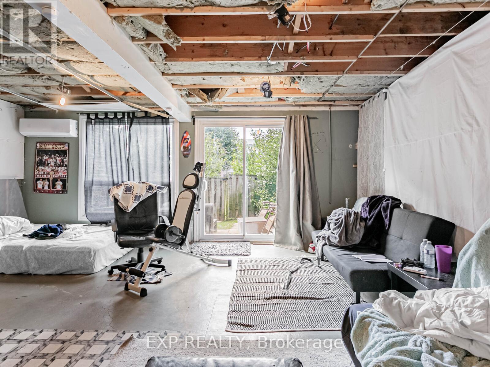 64 - 2050 Upper Middle Road, Burlington, Ontario  L7P 3R9 - Photo 23 - W12498382