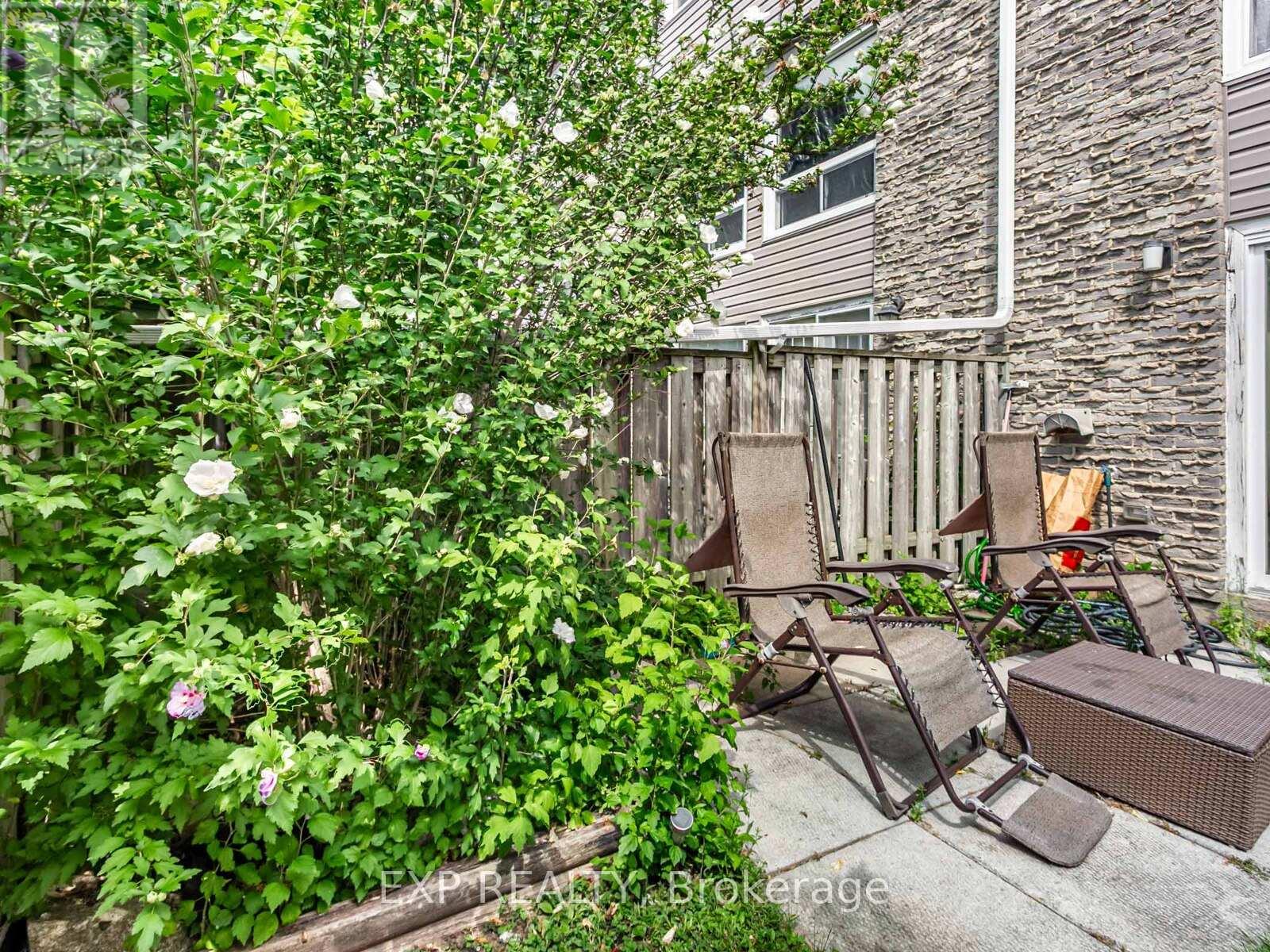 64 - 2050 Upper Middle Road, Burlington, Ontario  L7P 3R9 - Photo 28 - W12498382