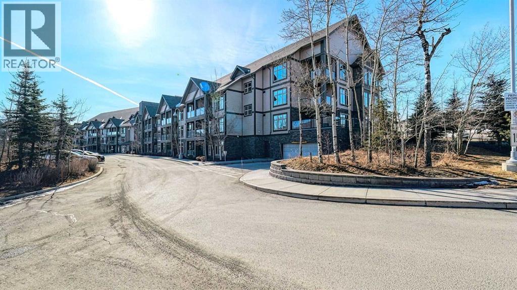 122, 15 Aspenmont Heights Sw, Calgary, Alberta  T3H 0E3 - Photo 22 - A2214621