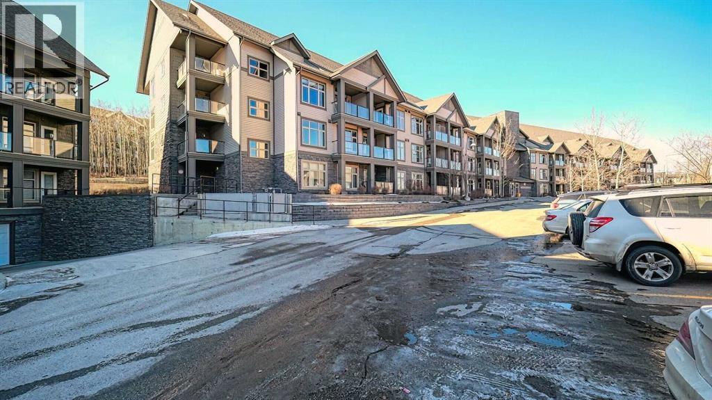 122, 15 Aspenmont Heights Sw, Calgary, Alberta  T3H 0E3 - Photo 23 - A2214621