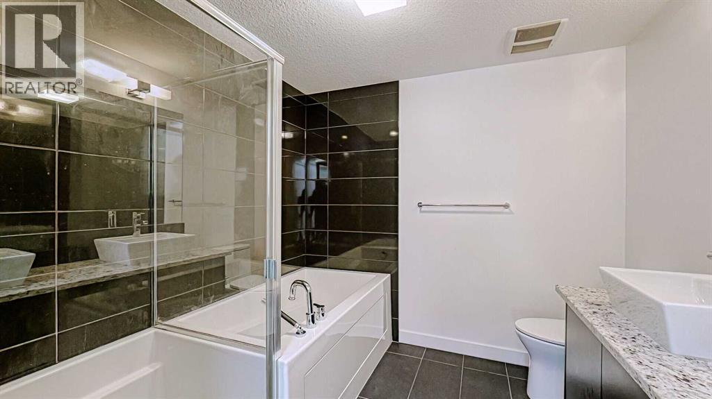 122, 15 Aspenmont Heights Sw, Calgary, Alberta  T3H 0E3 - Photo 19 - A2214621