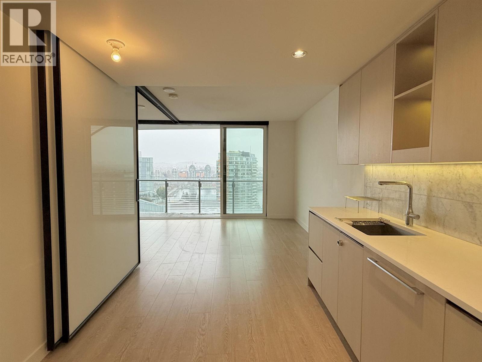 2612 89 Nelson Street, Vancouver, British Columbia  V6Z 0E7 - Photo 2 - R3056223