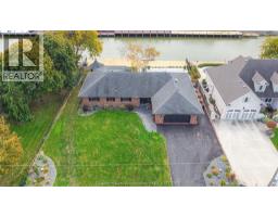 19165 BLUE WATER AVENUE, Lighthouse Cove, Ontario