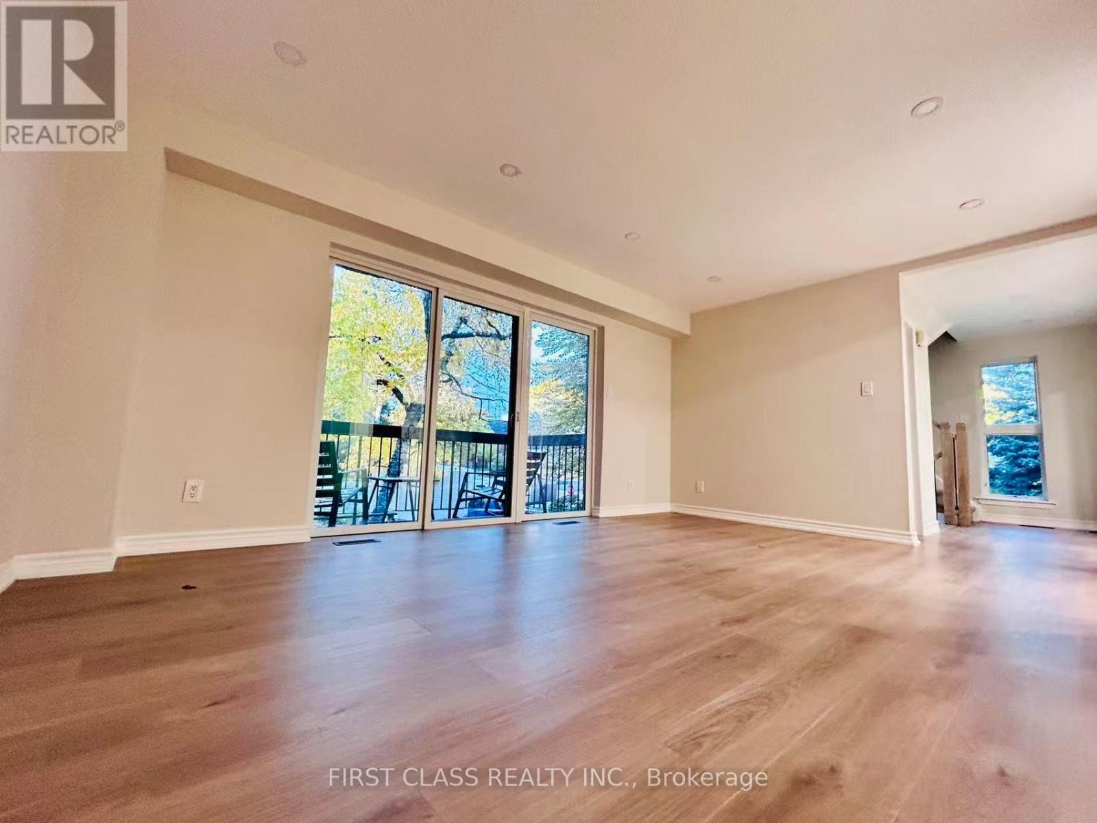 32 Scenic Mill Way, Toronto (St. Andrew-Windfields), Ontario  M2L 1S5 - Photo 13 - C12498406