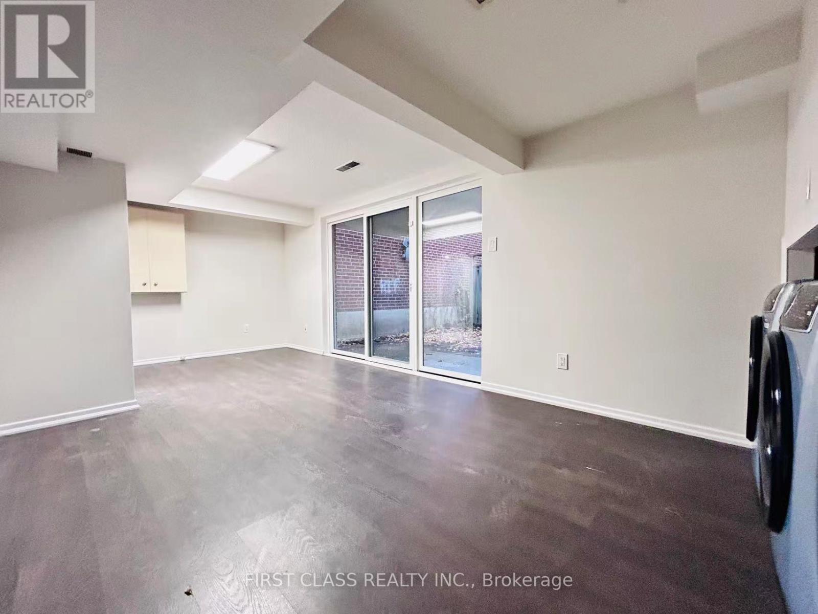 32 Scenic Mill Way, Toronto (St. Andrew-Windfields), Ontario  M2L 1S5 - Photo 25 - C12498406