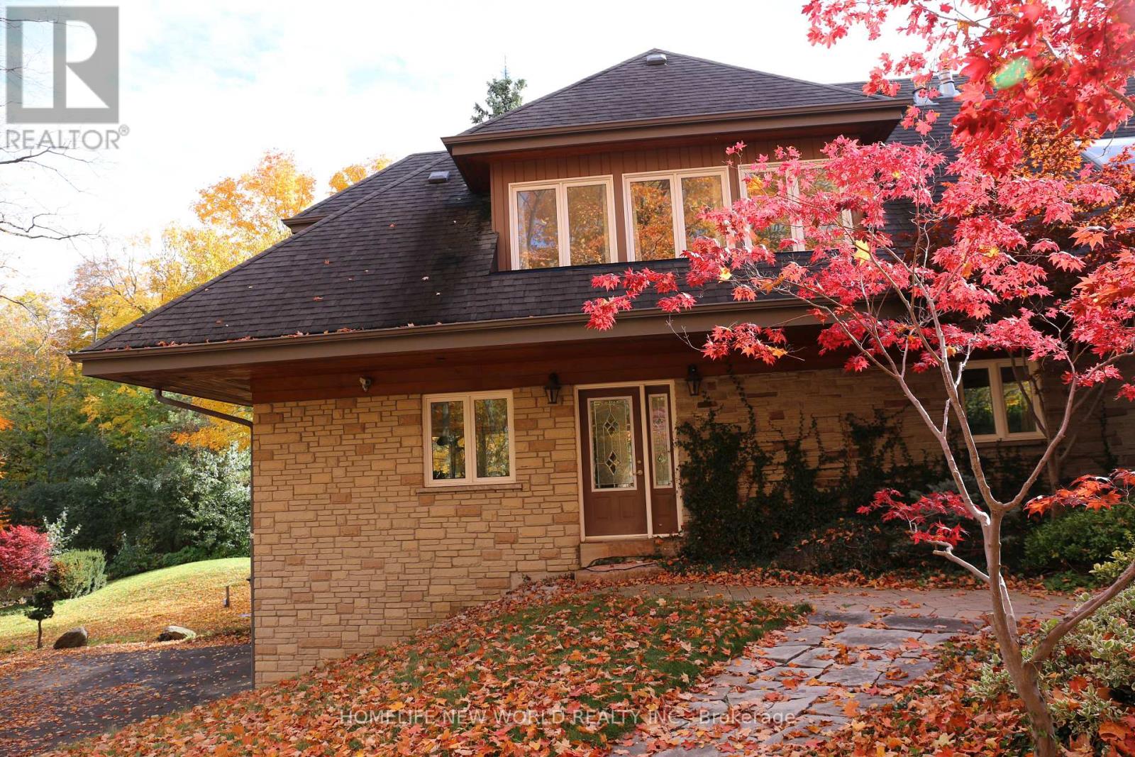 13867 Woodbine Avenue, Whitchurch-Stouffville, Ontario  L0H 1G0 - Photo 5 - N12498400