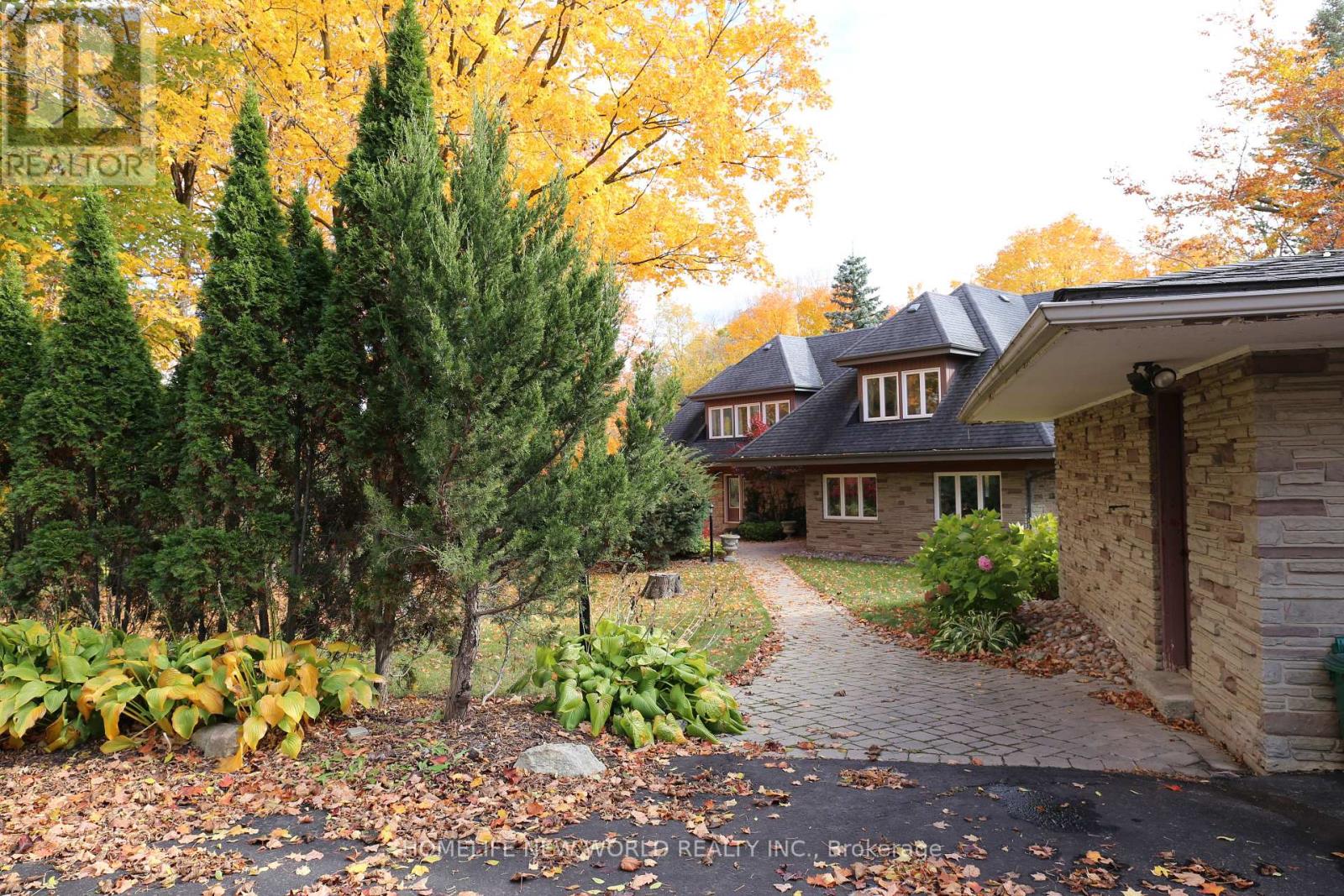 13867 Woodbine Avenue, Whitchurch-Stouffville, Ontario  L0H 1G0 - Photo 7 - N12498400