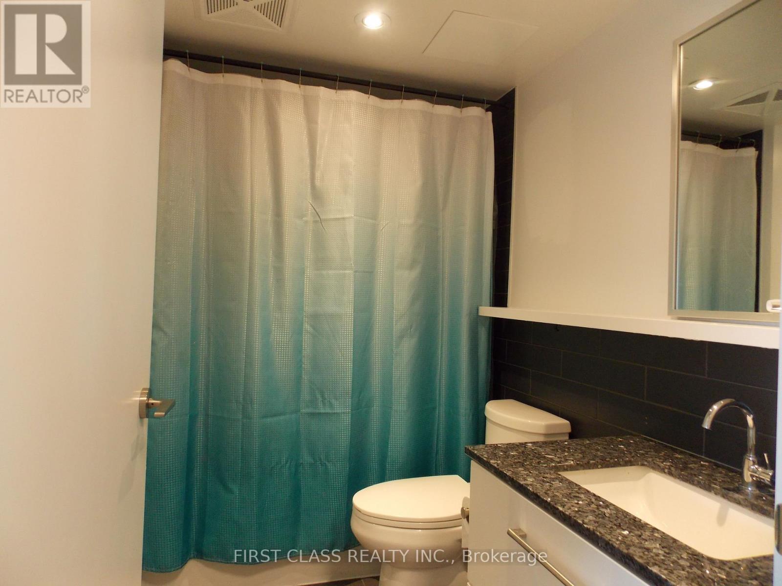 808 - 160 Flemington Road, Toronto, Ontario  M6A 2P3 - Photo 12 - W12498404