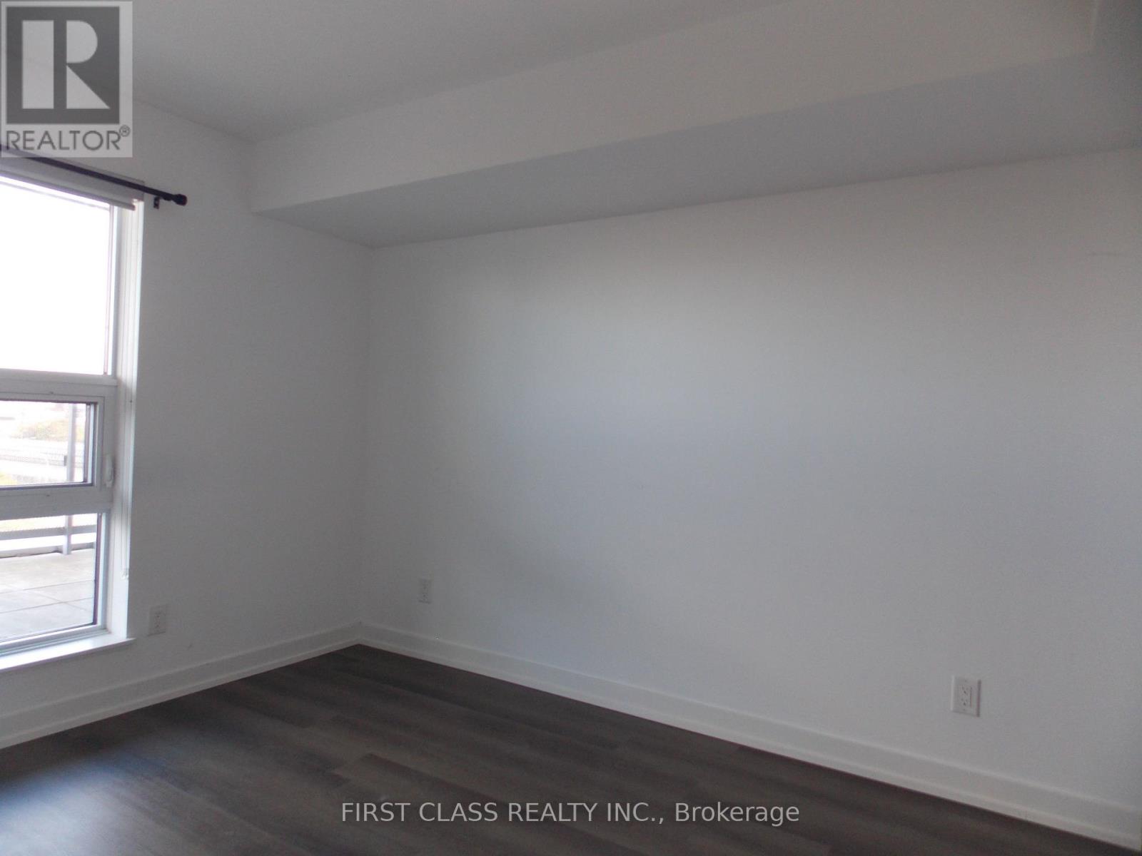 808 - 160 Flemington Road, Toronto, Ontario  M6A 2P3 - Photo 8 - W12498404