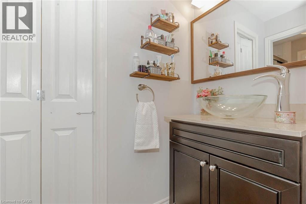 2224 Colonel William Parkway, Oakville, Ontario  L6M 0B6 - Photo 25 - 40720867