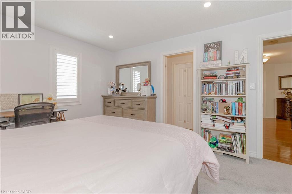 2224 Colonel William Parkway, Oakville, Ontario  L6M 0B6 - Photo 24 - 40720867