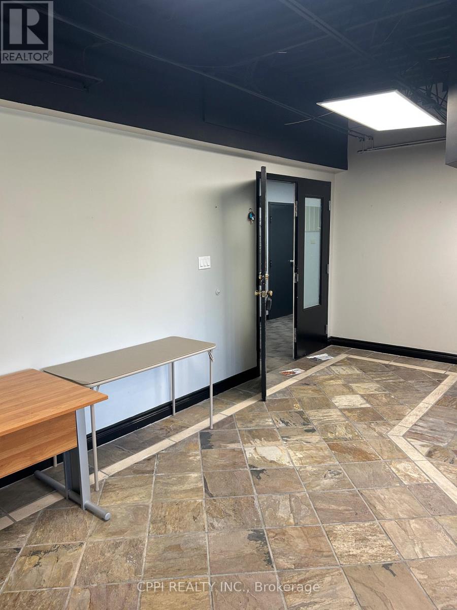 217 - 650 King Street E, Oshawa, Ontario  L1H 1G5 - Photo 9 - E12498414