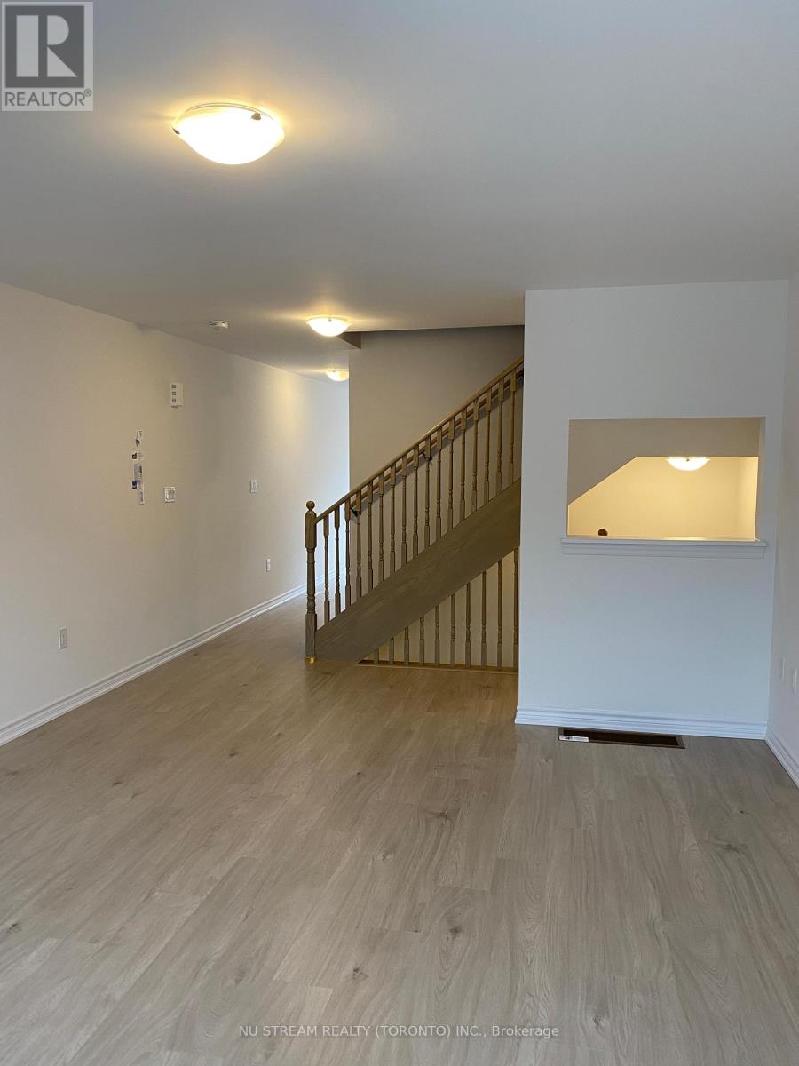 19 Pumpkin Corner Crescent, Barrie, Ontario  L9J 0C2 - Photo 14 - S12498420