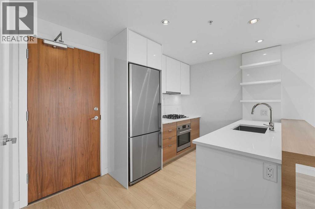 1007, 108 Waterfront Court Sw, Calgary, Alberta  T2P 1K7 - Photo 6 - A2262186