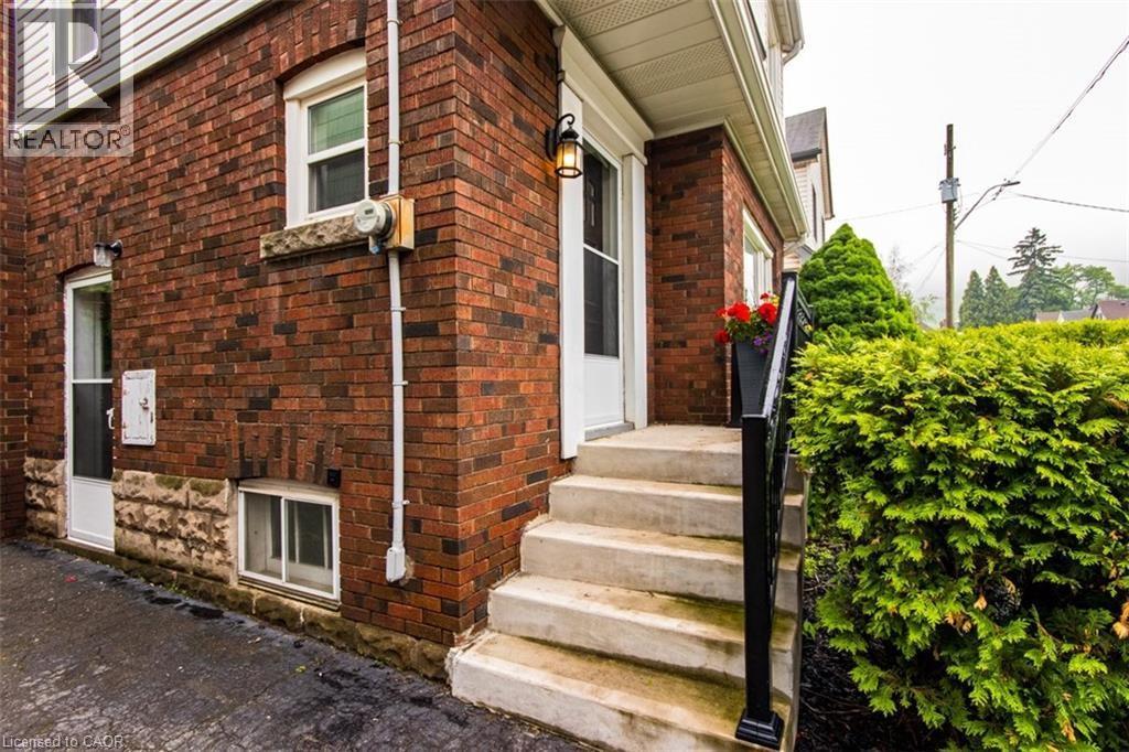 19 Gilmore Place, Hamilton, Ontario  L8M 2Y3 - Photo 4 - 40772066