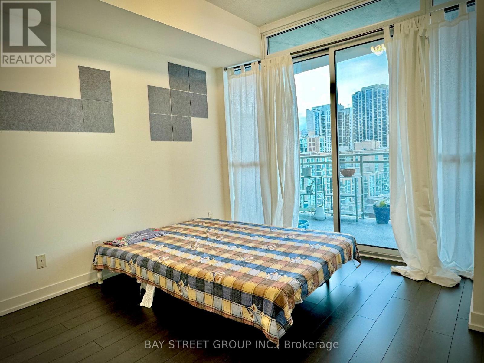 1107 - 5101 Dundas Street W, Toronto, Ontario  M9A 5G8 - Photo 9 - W12498422