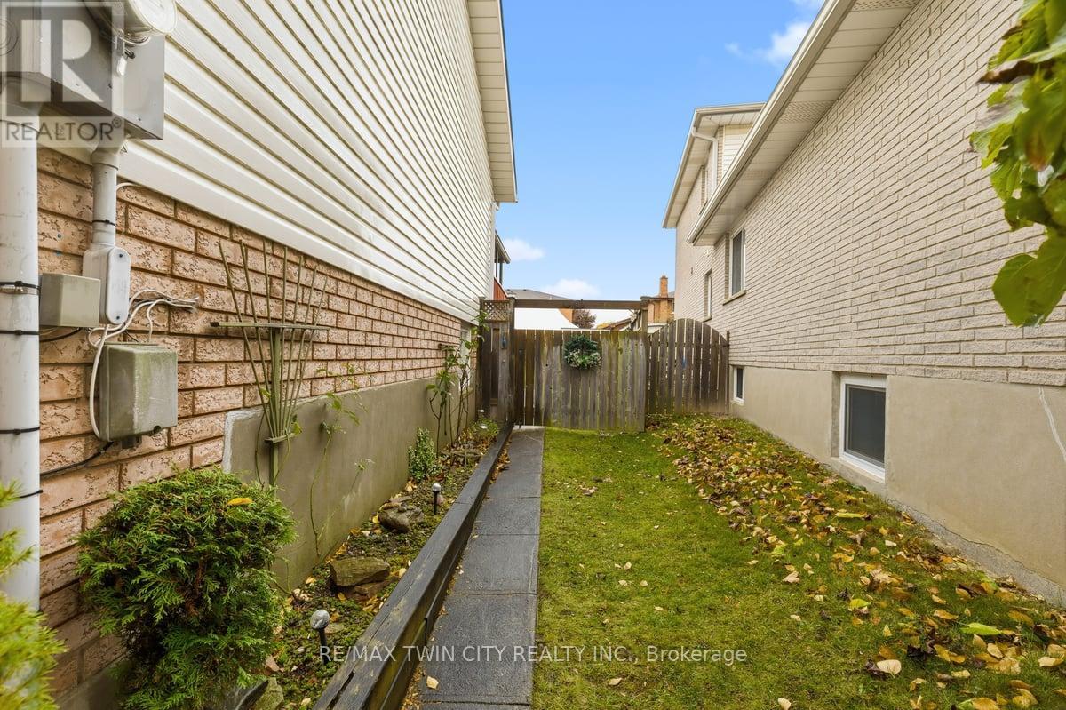 83 Hazelwood Crescent, Cambridge, Ontario  N1R 8A4 - Photo 24 - X12498408