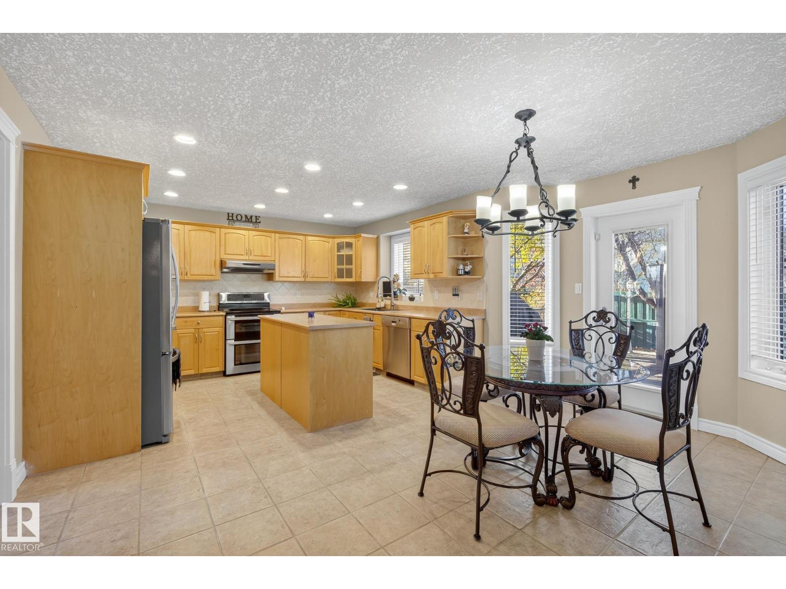 2078 Haddow Dr Nw, Edmonton, Alberta  T6R 3B8 - Photo 13 - E4464337