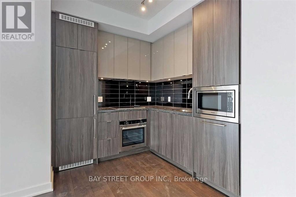 3911 - 125 Blue Jays Way, Toronto, Ontario  M5V 1J6 - Photo 3 - C12498456