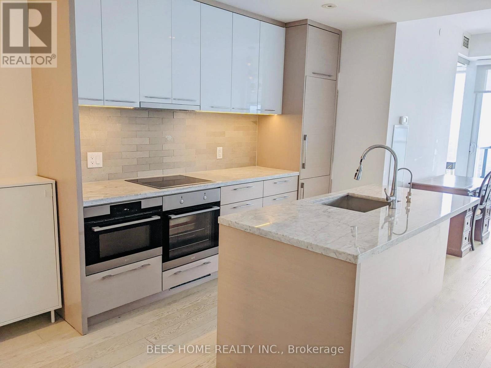 4703 - 488 University Avenue, Toronto, Ontario  M5G 0C1 - Photo 4 - C12498466