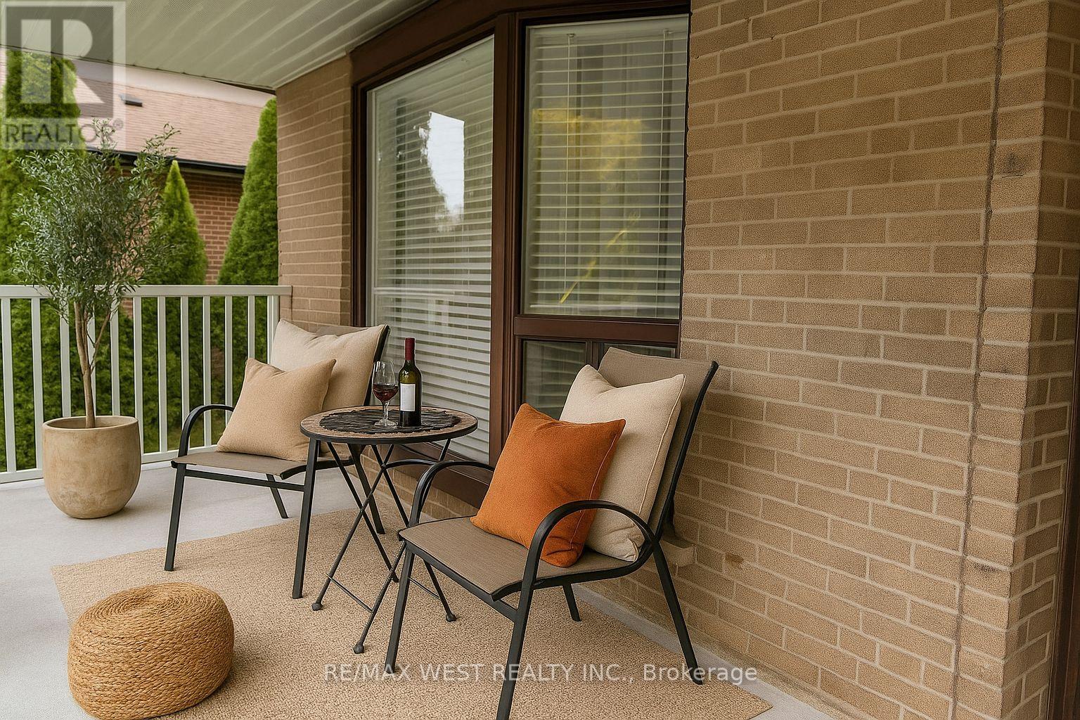 128 Mercury Road S, Toronto, Ontario  M9W 3J1 - Photo 2 - W12494460