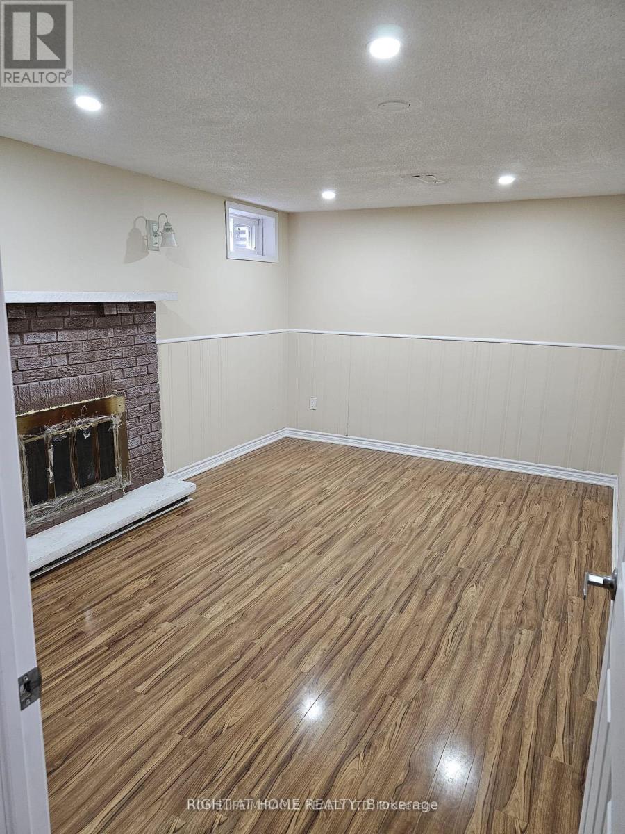 Bsmt - 730 Sheppard Avenue, Pickering, Ontario  L1V 1G5 - Photo 6 - E12498454