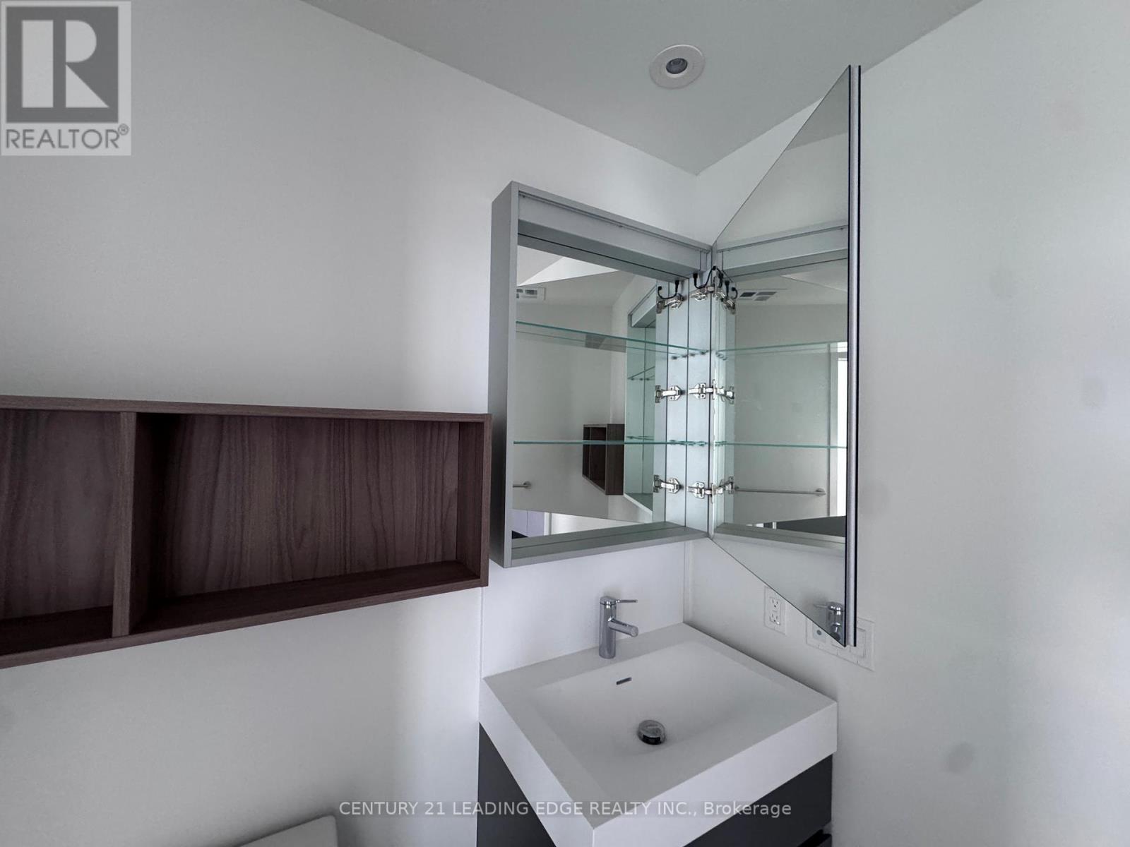 39 Mary Street, Barrie (City Centre), Ontario  L4N 1S9 - Photo 13 - S12498444