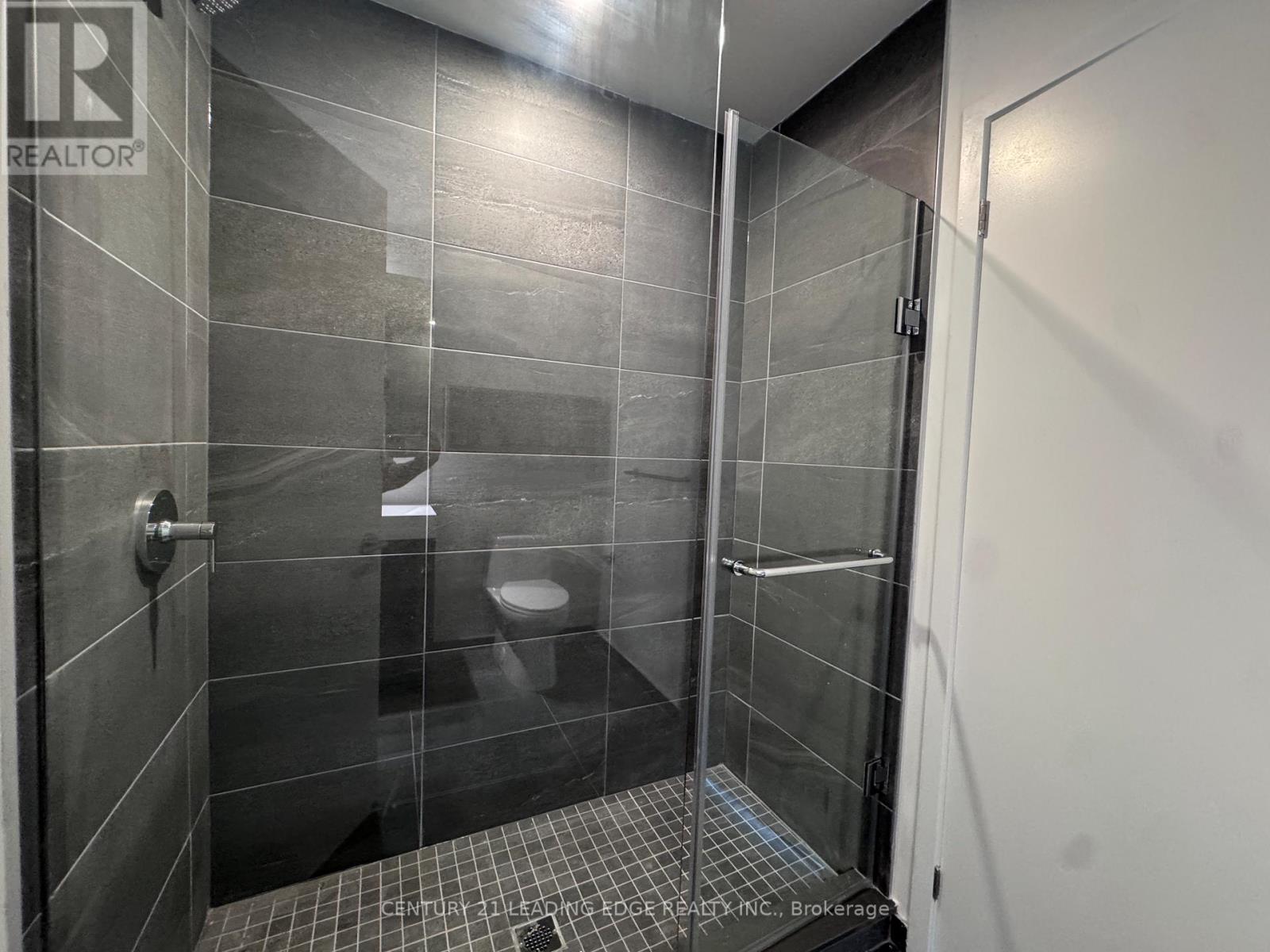 39 Mary Street, Barrie (City Centre), Ontario  L4N 1S9 - Photo 15 - S12498444