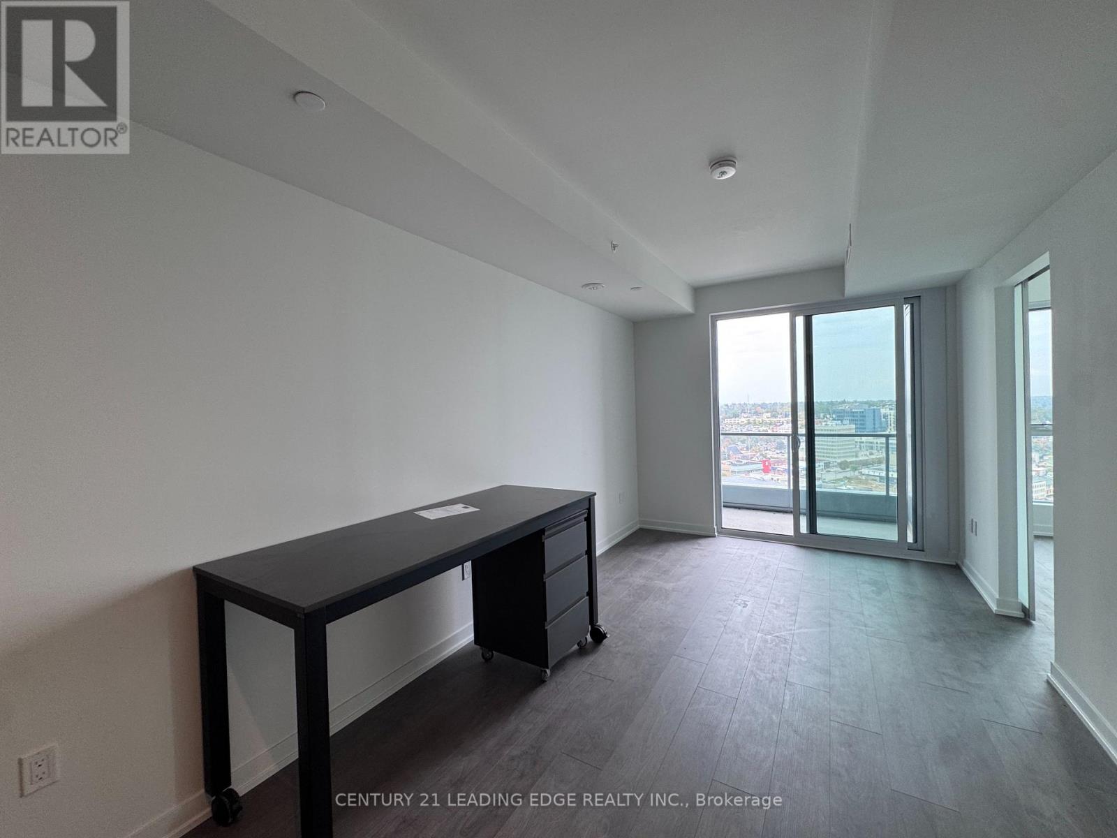 39 Mary Street, Barrie (City Centre), Ontario  L4N 1S9 - Photo 8 - S12498444