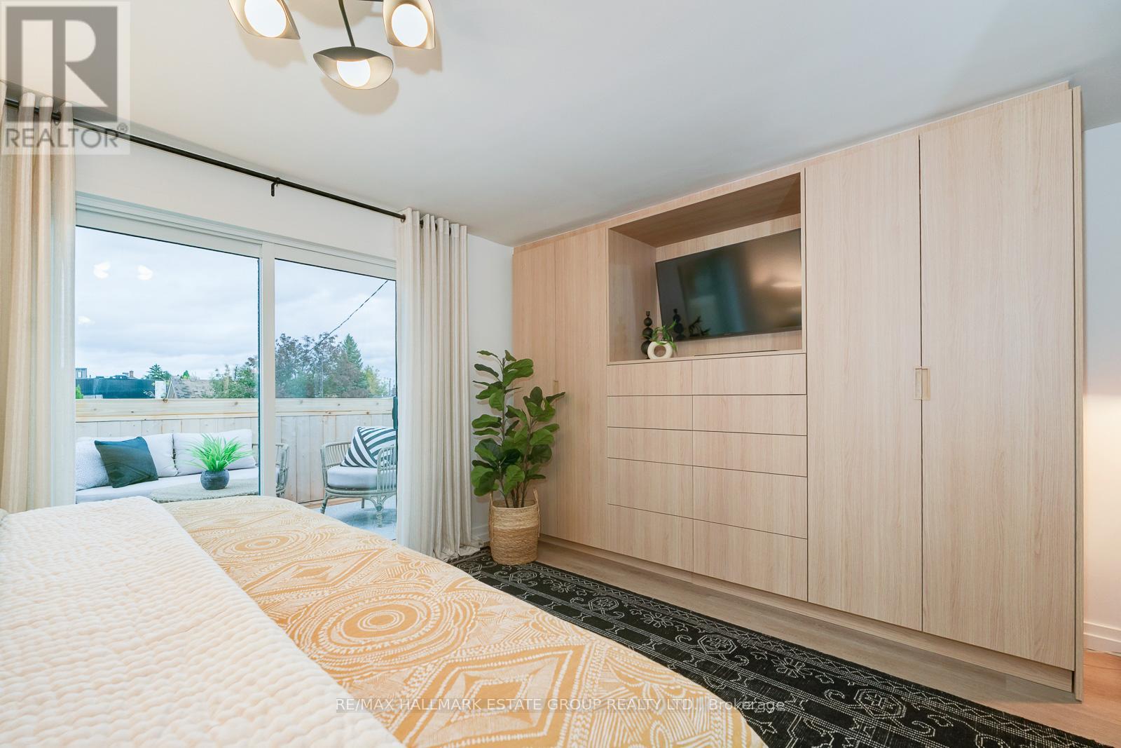 282 Earlscourt Avenue, Toronto, Ontario  M6E 4B8 - Photo 18 - W12498448