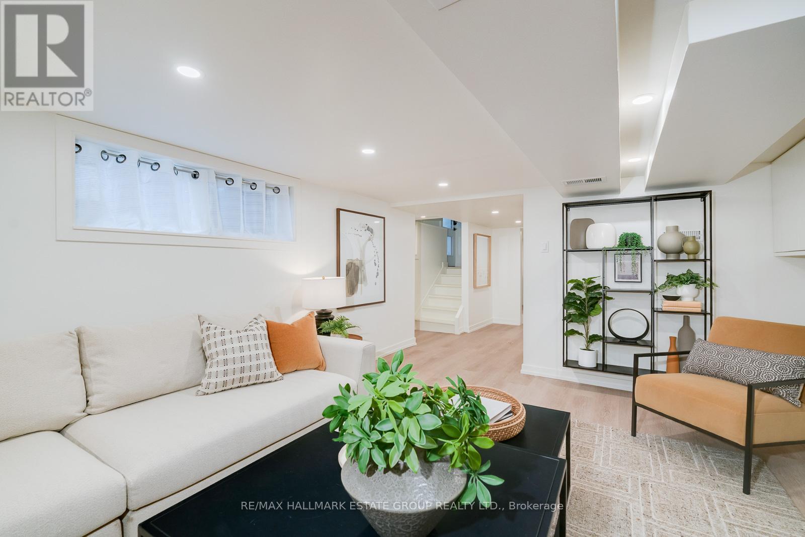 282 Earlscourt Avenue, Toronto, Ontario  M6E 4B8 - Photo 37 - W12498448