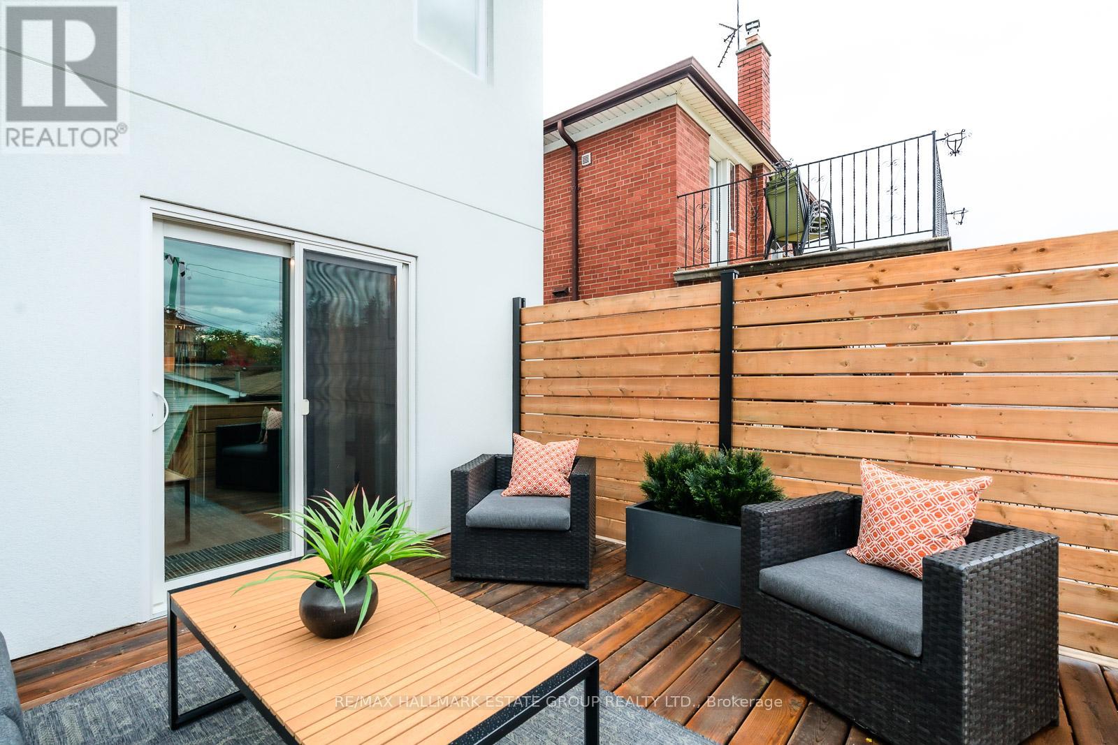 282 Earlscourt Avenue, Toronto, Ontario  M6E 4B8 - Photo 46 - W12498448