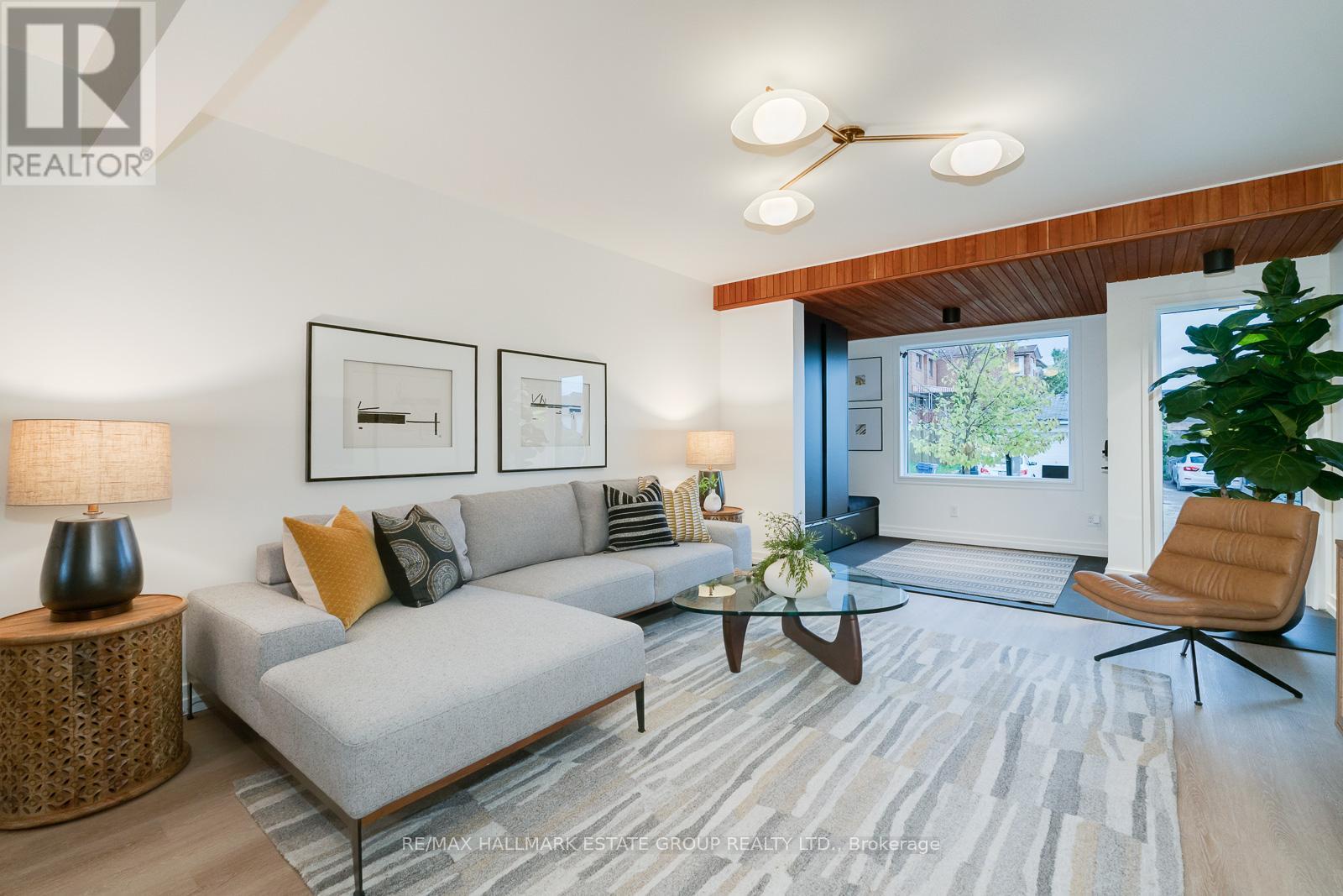 282 Earlscourt Avenue, Toronto, Ontario  M6E 4B8 - Photo 8 - W12498448