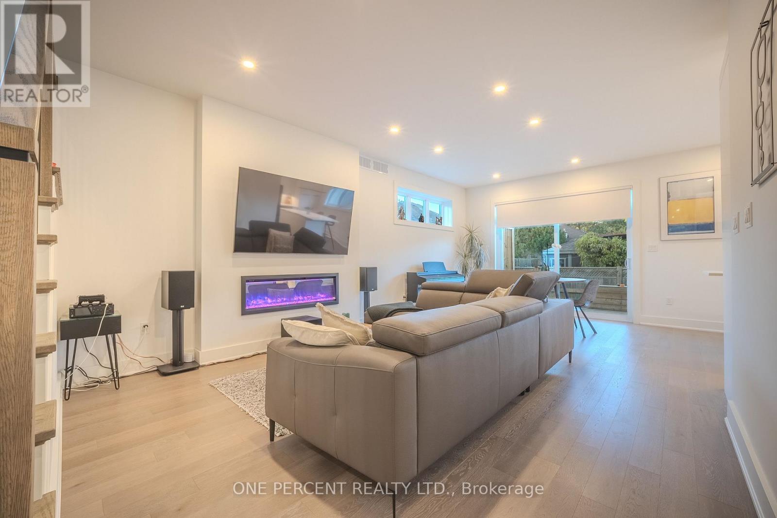 9 Princeton Common, St. Catharines, Ontario  L2N 0B7 - Photo 10 - X12498428