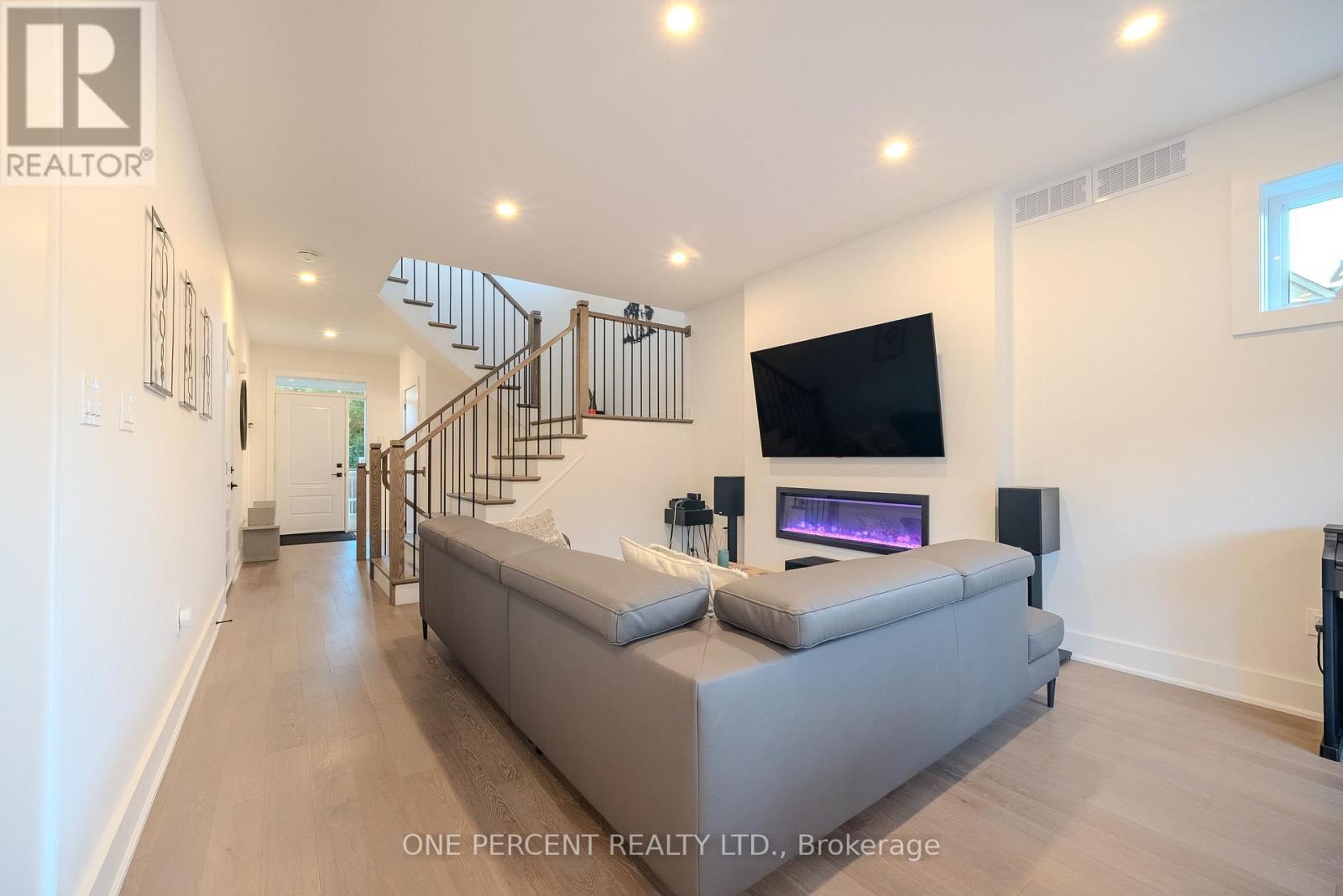 9 Princeton Common, St. Catharines, Ontario  L2N 0B7 - Photo 11 - X12498428