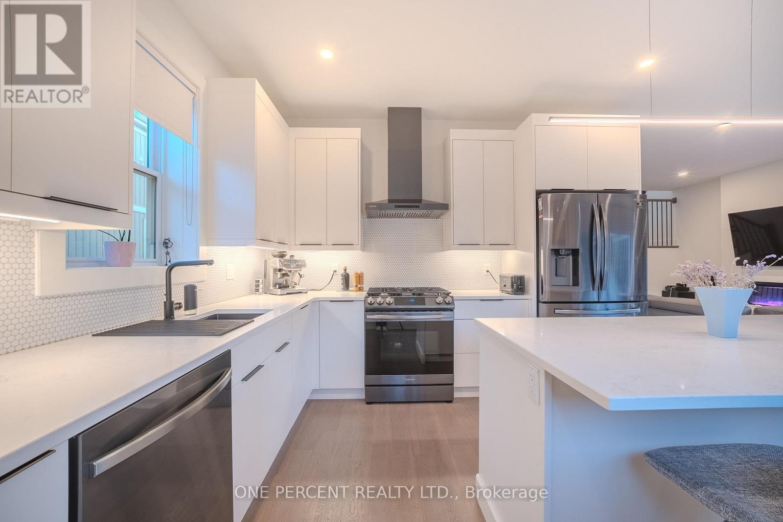 9 Princeton Common, St. Catharines, Ontario  L2N 0B7 - Photo 15 - X12498428